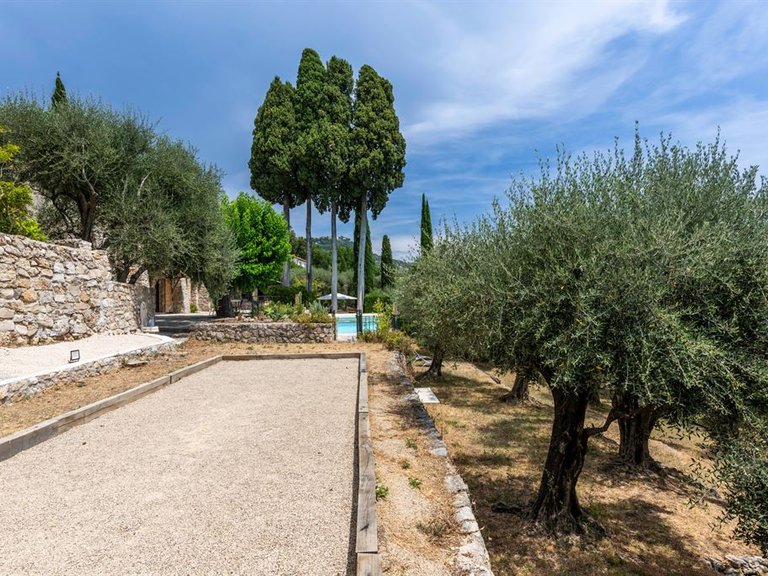 Villa for Sale in Speracedes, Mougins, Valbonne, Grasse Area 11