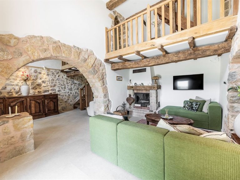 Villa for Sale in Speracedes, Mougins, Valbonne, Grasse Area 13