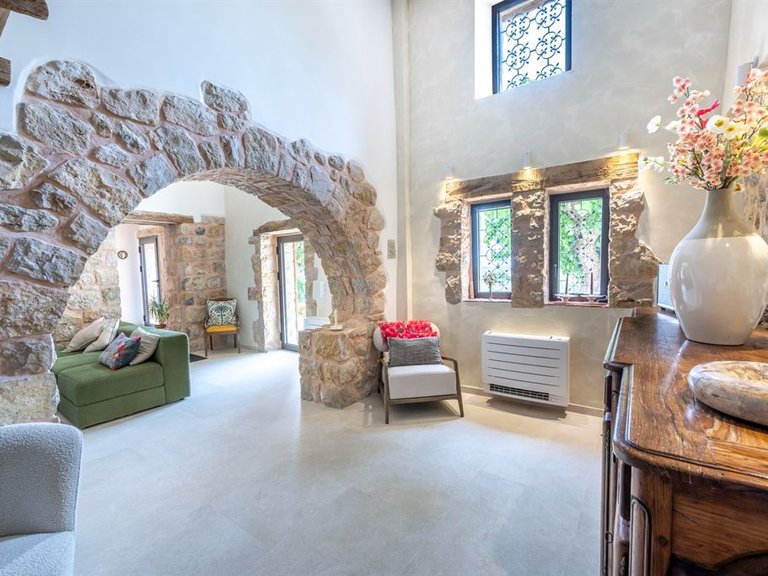 Villa for Sale in Speracedes, Mougins, Valbonne, Grasse Area 14