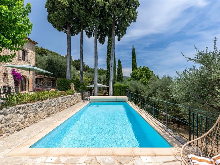 Villa for Sale in Speracedes, Mougins, Valbonne, Grasse Area 4