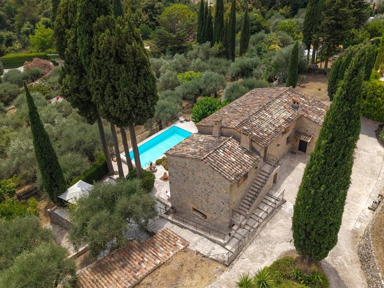 Villa for Sale in Speracedes, Mougins, Valbonne, Grasse Area 6