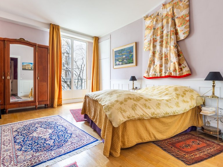Apartment for Sale in 16th (trocadéro - Etoile - Passy), Golden Triangle - Trocadéro (8th - 16th) 11