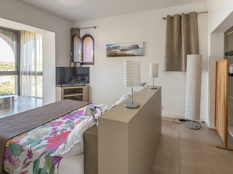 Villa for Sale in Cassis, Provence Coast (cassis To Cavalaire) 17