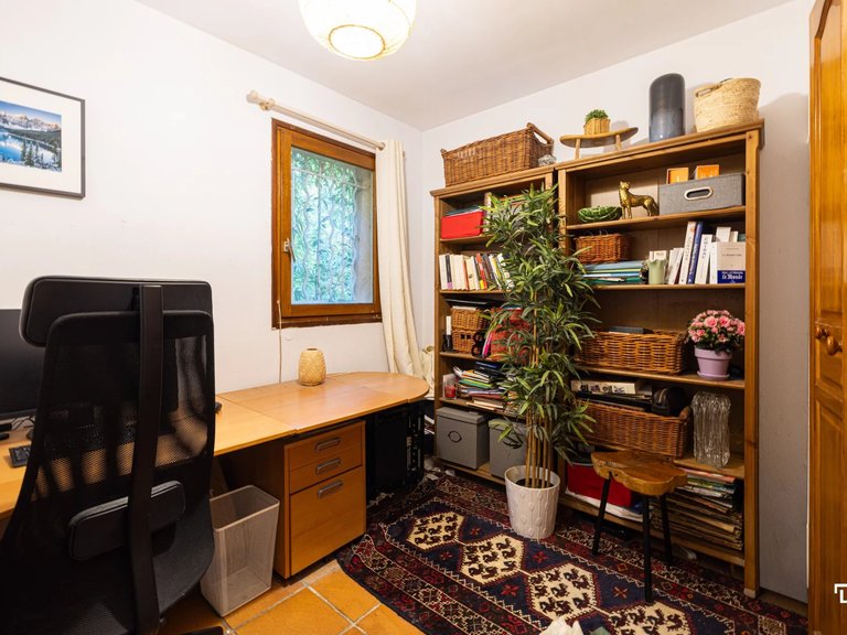 Villa for Sale in Marseille, Marseille & Cote Bleu 16