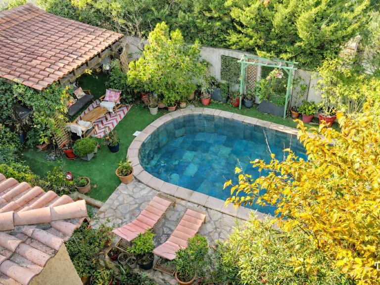 Villa for Sale in Marseille, Marseille & Cote Bleu 4