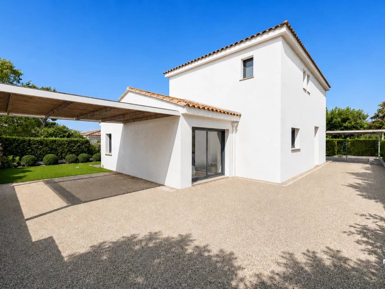 Villa for Sale in Marseille, Marseille & Cote Bleu 12