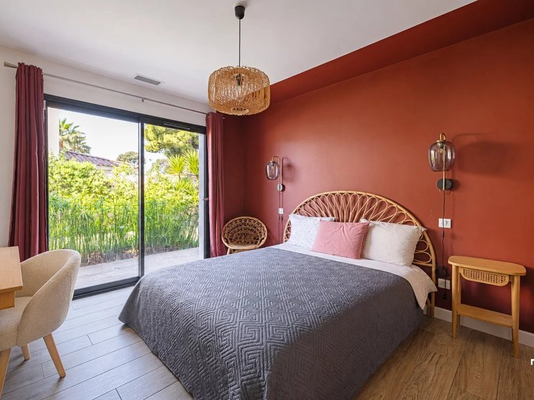 Villa for Sale in Marseille, Marseille & Cote Bleu 7