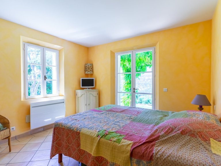 Villa for Sale in Cavalaire Sur Mer, Provence Coast (cassis To Cavalaire) 9