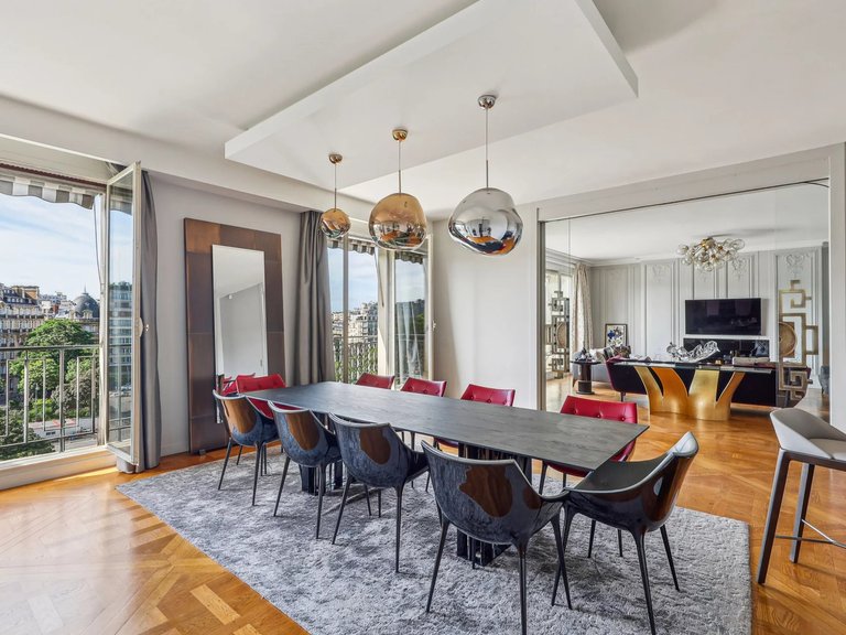 Apartment for Sale in 16th (trocadéro - Etoile - Passy), Golden Triangle - Trocadéro (8th - 16th) 5