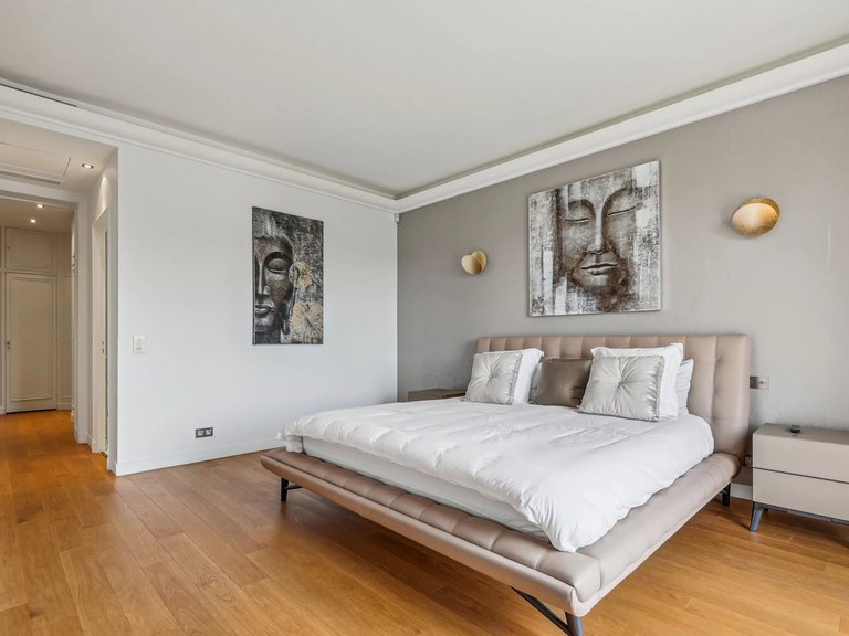 Apartment for Sale in 16th (trocadéro - Etoile - Passy), Golden Triangle - Trocadéro (8th - 16th) 10