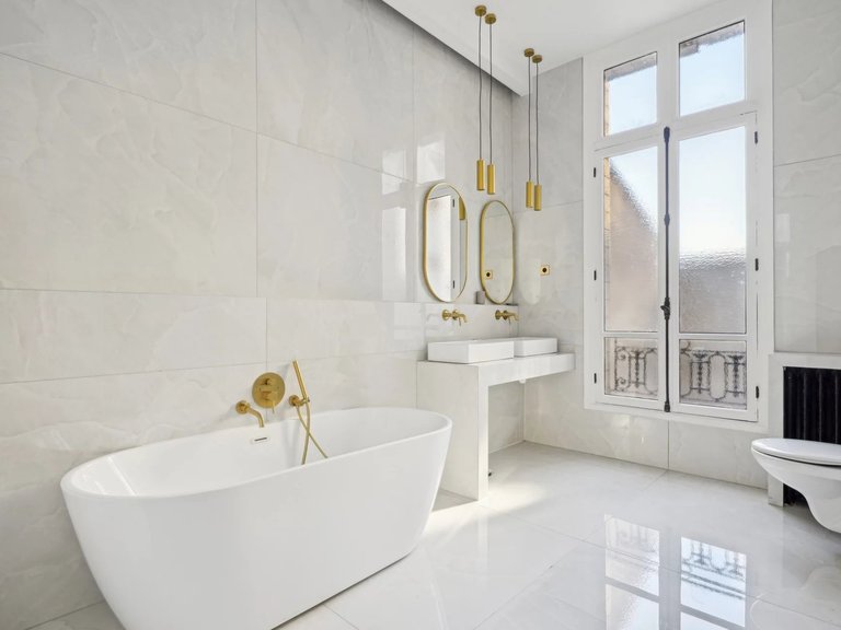 Apartment for Sale in 16th (trocadéro - Etoile - Passy), Golden Triangle - Trocadéro (8th - 16th) 9