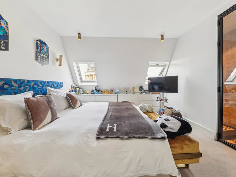 Apartment for Sale in 8th (golden Triangle - Parc Monceau), Golden Triangle - Trocadéro (8th - 16th) 10
