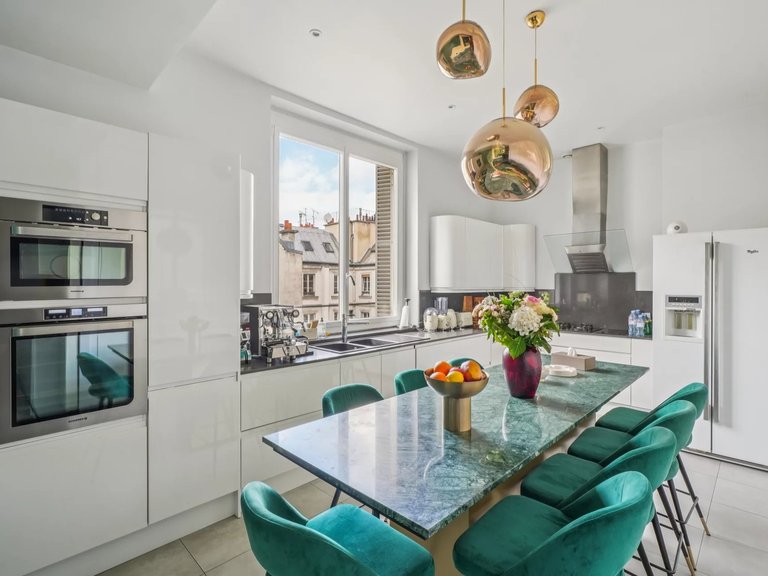Apartment for Sale in 16th (trocadéro - Etoile - Passy), Golden Triangle - Trocadéro (8th - 16th) 15