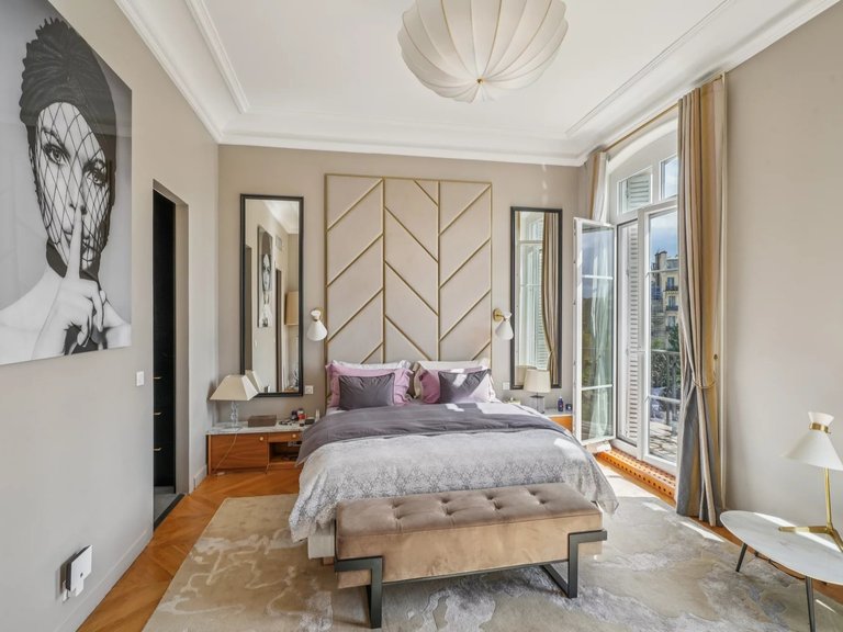 Apartment for Sale in 16th (trocadéro - Etoile - Passy), Golden Triangle - Trocadéro (8th - 16th) 6
