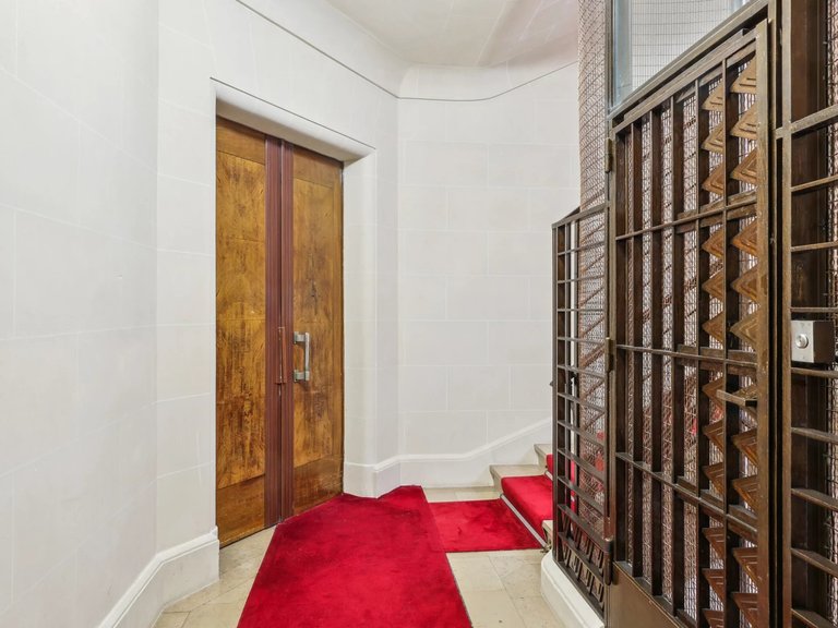 Apartment for Sale in 16th (trocadéro - Etoile - Passy), Golden Triangle - Trocadéro (8th - 16th) 8