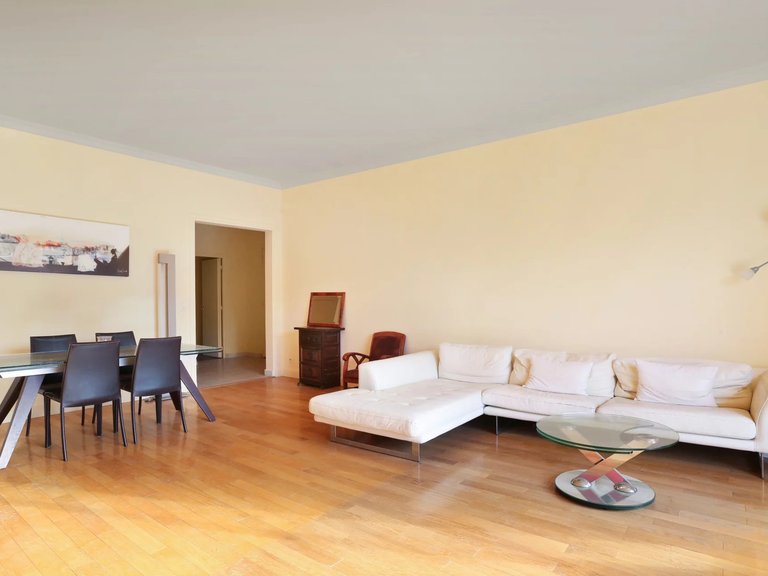 Apartment for Sale in Neuilly-sur-seine, Paris Suburbs 5