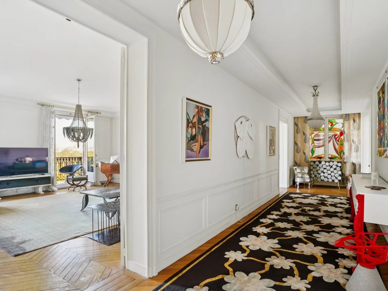 Apartment for Sale in 16th (trocadéro - Etoile - Passy), Golden Triangle - Trocadéro (8th - 16th) 6