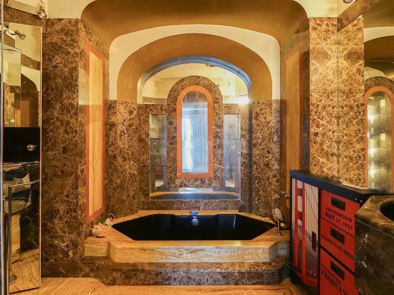 Apartment for Sale in 16th (trocadéro - Etoile - Passy), Golden Triangle - Trocadéro (8th - 16th) 12