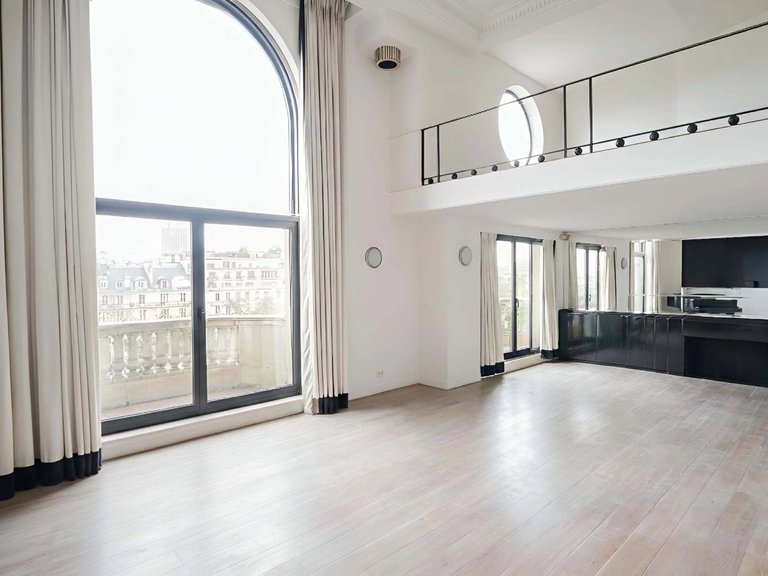 Apartment for Sale in 16th (trocadéro - Etoile - Passy), Golden Triangle - Trocadéro (8th - 16th) 5