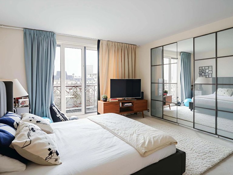 Apartment for Sale in 16th (trocadéro - Etoile - Passy), Golden Triangle - Trocadéro (8th - 16th) 6