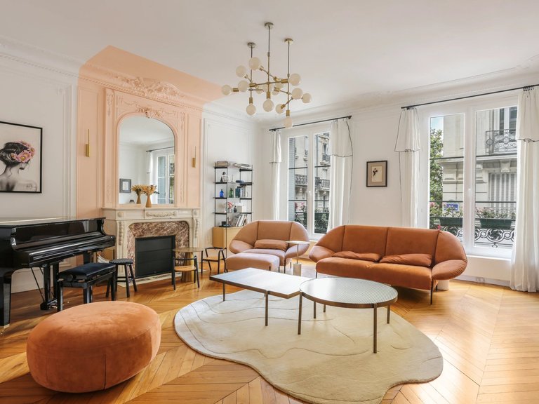 Apartment for Sale in 16th (trocadéro - Etoile - Passy), Golden Triangle - Trocadéro (8th - 16th) 1