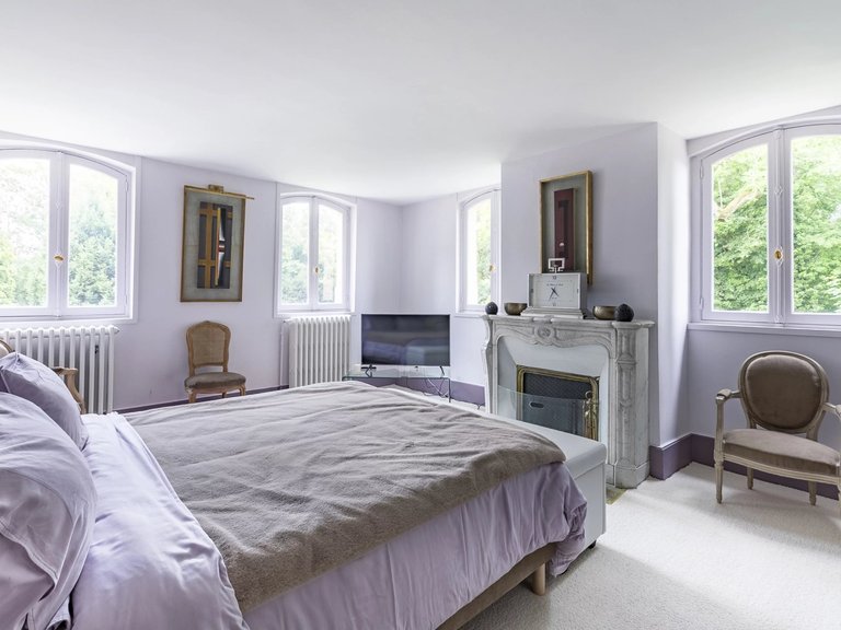 Castle/estate for Sale in Bury, Outside Paris (30 Km +) 12