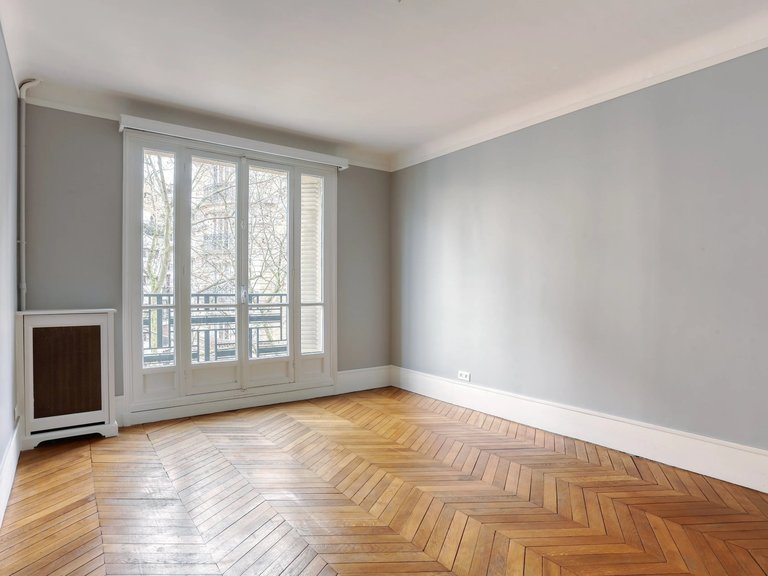 Apartment for Sale in 16th (trocadéro - Etoile - Passy), Golden Triangle - Trocadéro (8th - 16th) 10