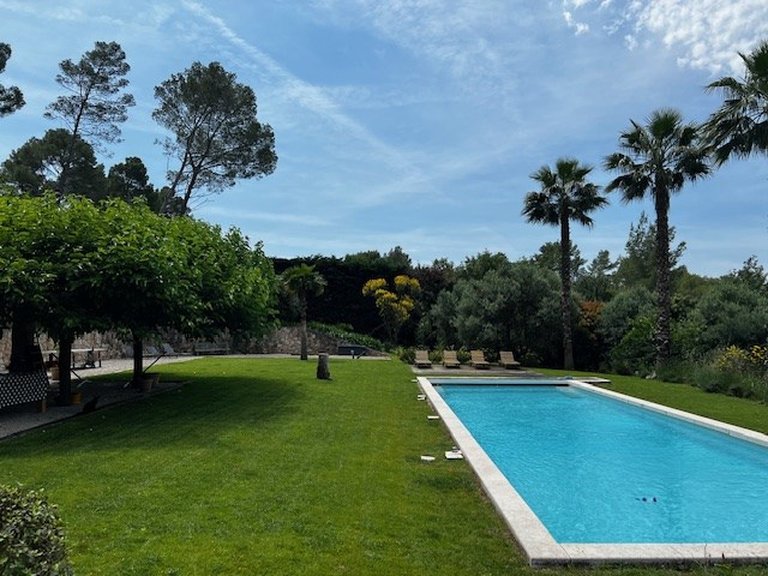 Villa for Sale in Fayence, Var Countryside (fayence, Lorgues, Cotignac) 9