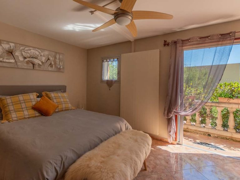 Villa for Sale in Cassis, Provence Coast (cassis To Cavalaire) 9