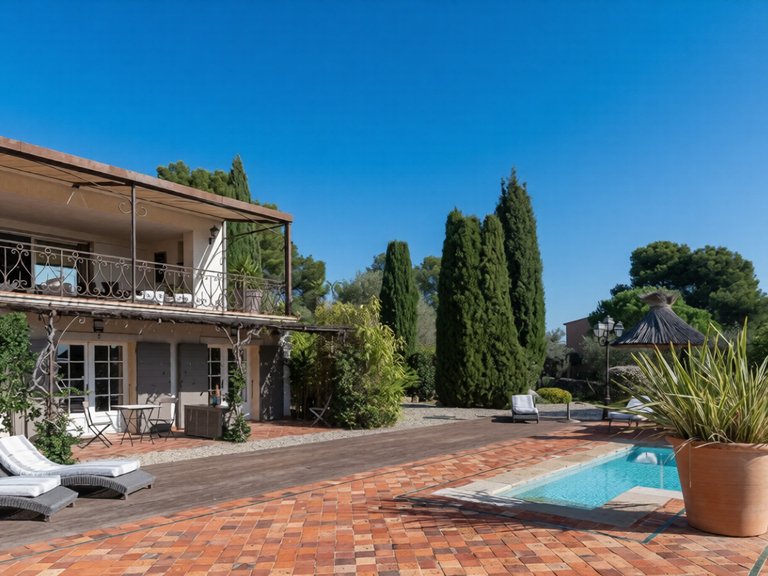 Villa for Sale in La Cadiere D Azur, Provence Coast (cassis To Cavalaire) 3
