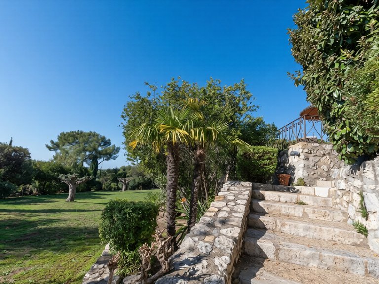 Villa for Sale in La Cadiere D Azur, Provence Coast (cassis To Cavalaire) 19