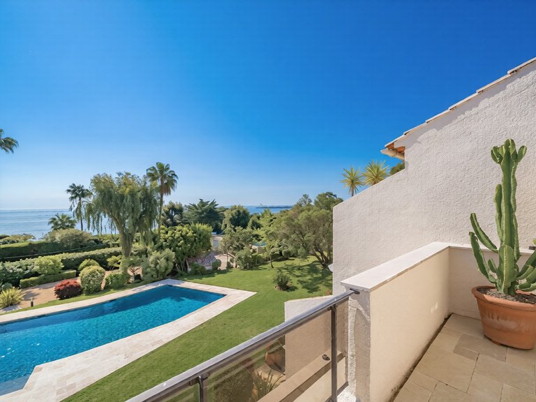 Villa for Sale in Cannes, Cannes Area 7