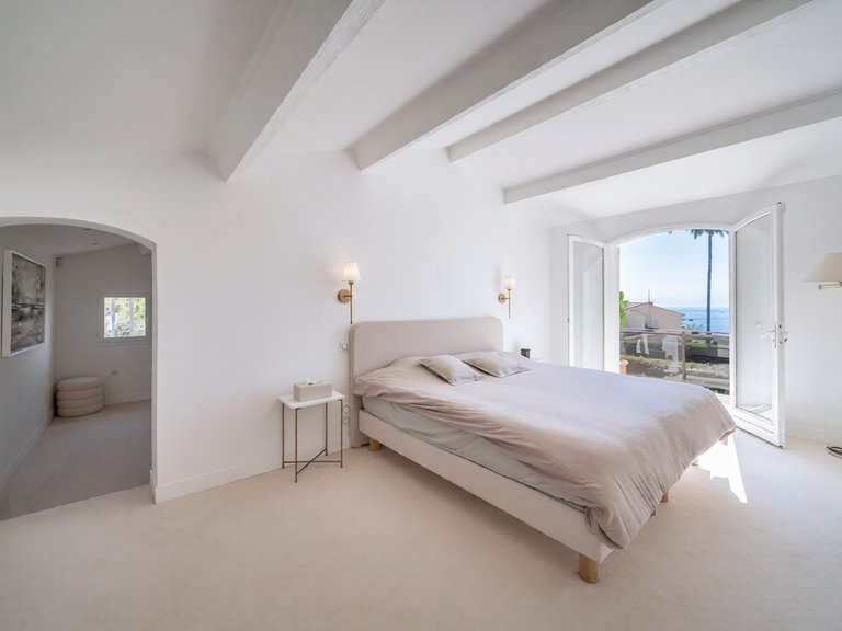 Villa for Sale in Cannes, Cannes Area 5