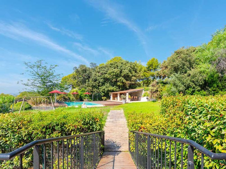 Villa for Sale in La Cadiere D Azur, Provence Coast (cassis To Cavalaire) 10
