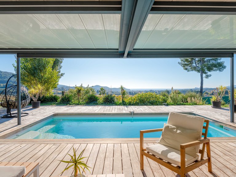 Villa for Sale in La Cadiere D Azur, Provence Coast (cassis To Cavalaire) 3