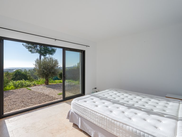 Villa for Sale in La Cadiere D Azur, Provence Coast (cassis To Cavalaire) 9