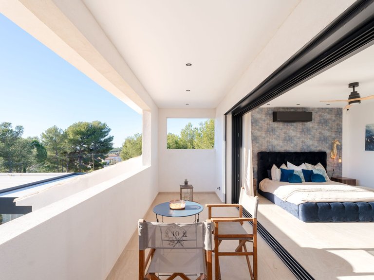 Villa for Sale in La Cadiere D Azur, Provence Coast (cassis To Cavalaire) 7