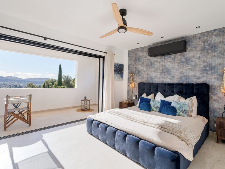 Villa for Sale in La Cadiere D Azur, Provence Coast (cassis To Cavalaire) 9