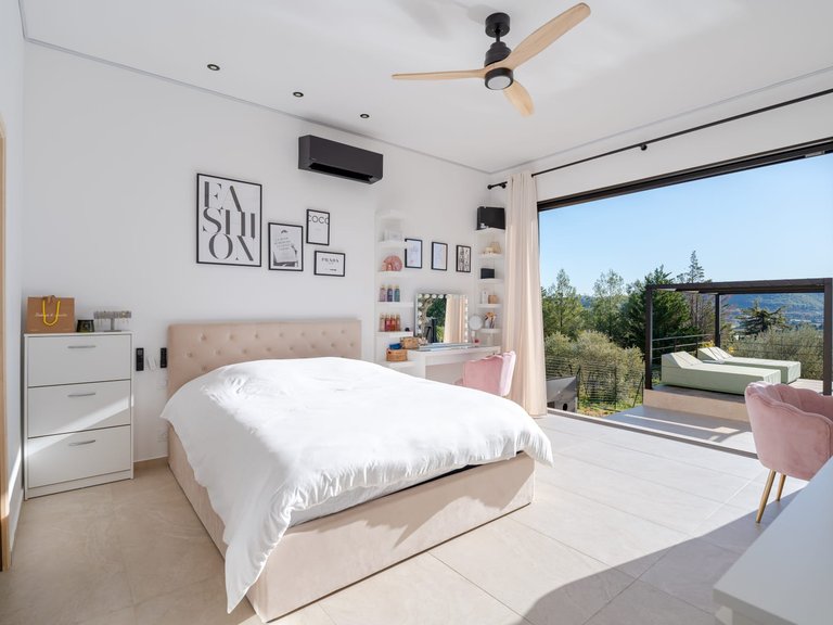 Villa for Sale in La Cadiere D Azur, Provence Coast (cassis To Cavalaire) 10