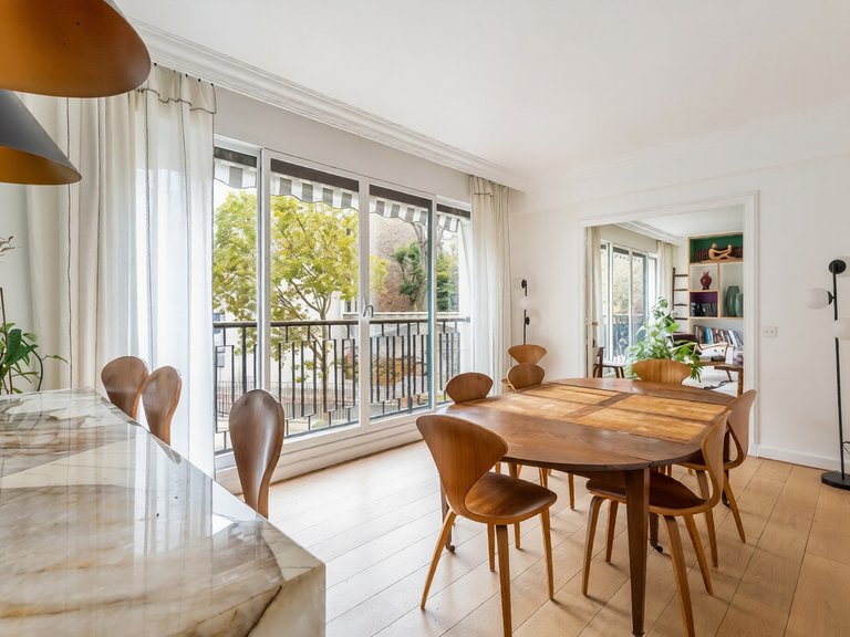 Apartment for Sale in 16th (trocadéro - Etoile - Passy), Golden Triangle - Trocadéro (8th - 16th) 6