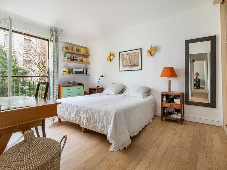Apartment for Sale in 16th (trocadéro - Etoile - Passy), Golden Triangle - Trocadéro (8th - 16th) 10
