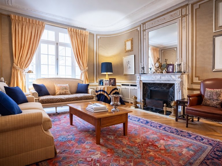 Apartment for Sale in 8th (golden Triangle - Parc Monceau), Golden Triangle - Trocadéro (8th - 16th) 3