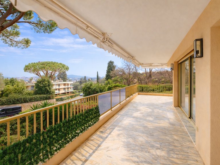 Apartment for Sale in Cannes, Cannes Area 13