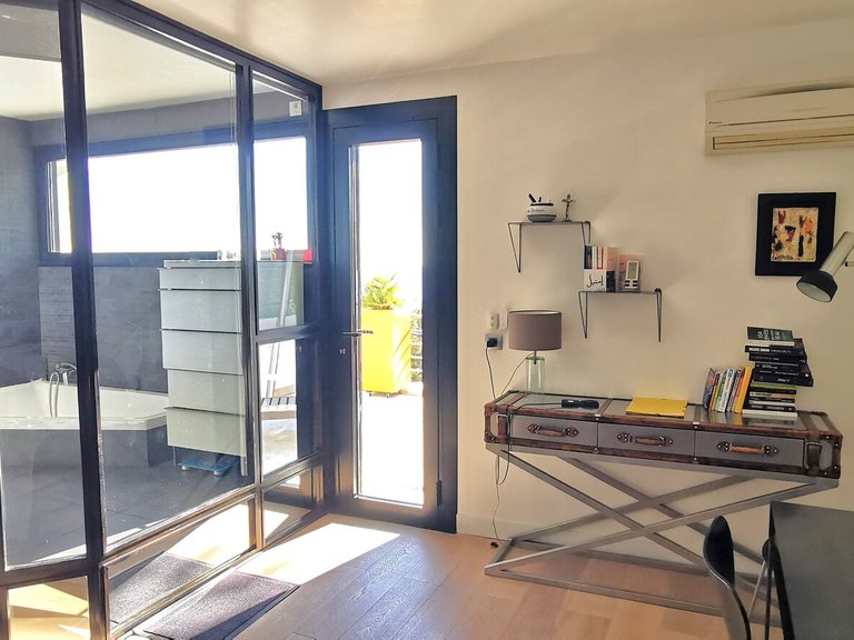 Villa for Sale in Cassis, Provence Coast (cassis To Cavalaire) 5