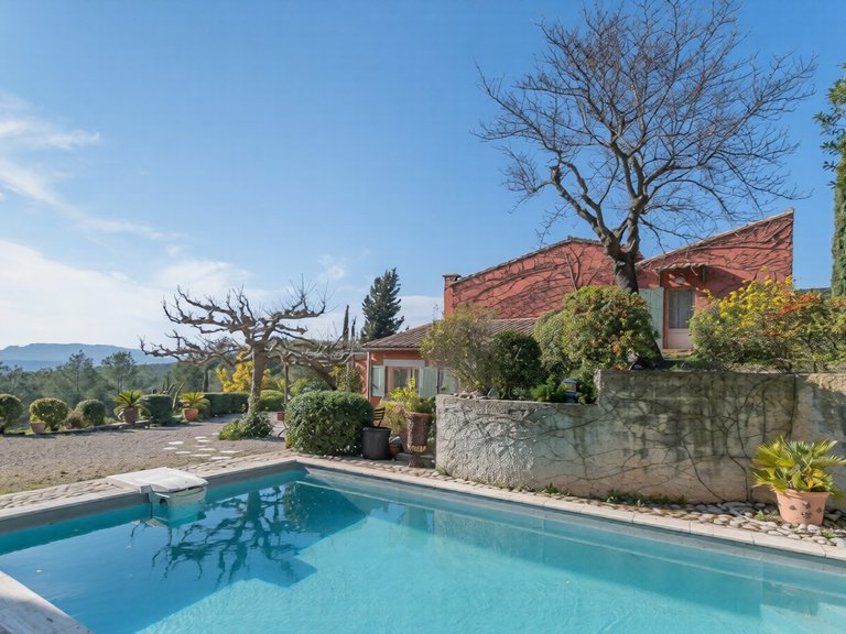 Villa for Sale in Cassis, Provence Coast (cassis To Cavalaire) 1