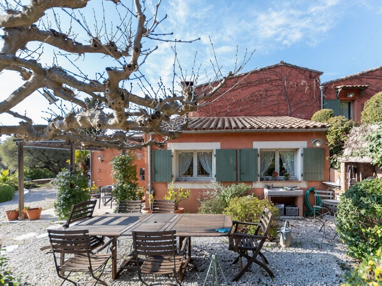 Villa for Sale in Cassis, Provence Coast (cassis To Cavalaire) 3
