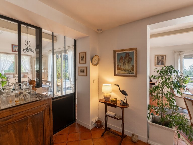 Villa for Sale in Cassis, Provence Coast (cassis To Cavalaire) 8