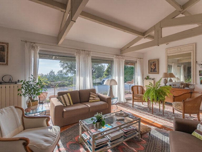 Villa for Sale in Cassis, Provence Coast (cassis To Cavalaire) 9
