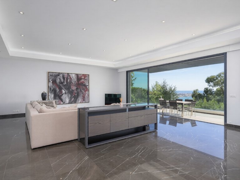 Villa for Sale in Cannes, Cannes Area 6