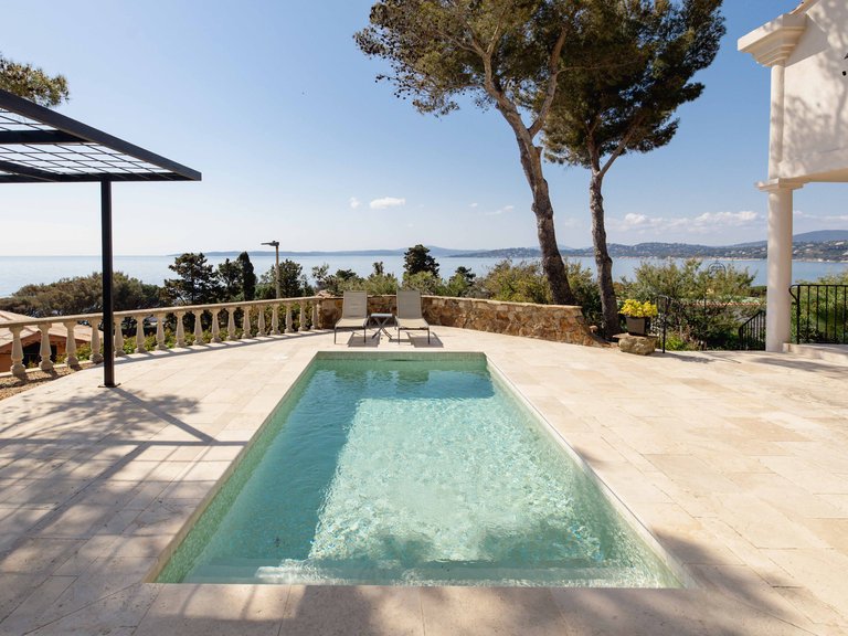 Villa for Sale in Les Issambres, St Raphaël, Ste Maxime Area 10